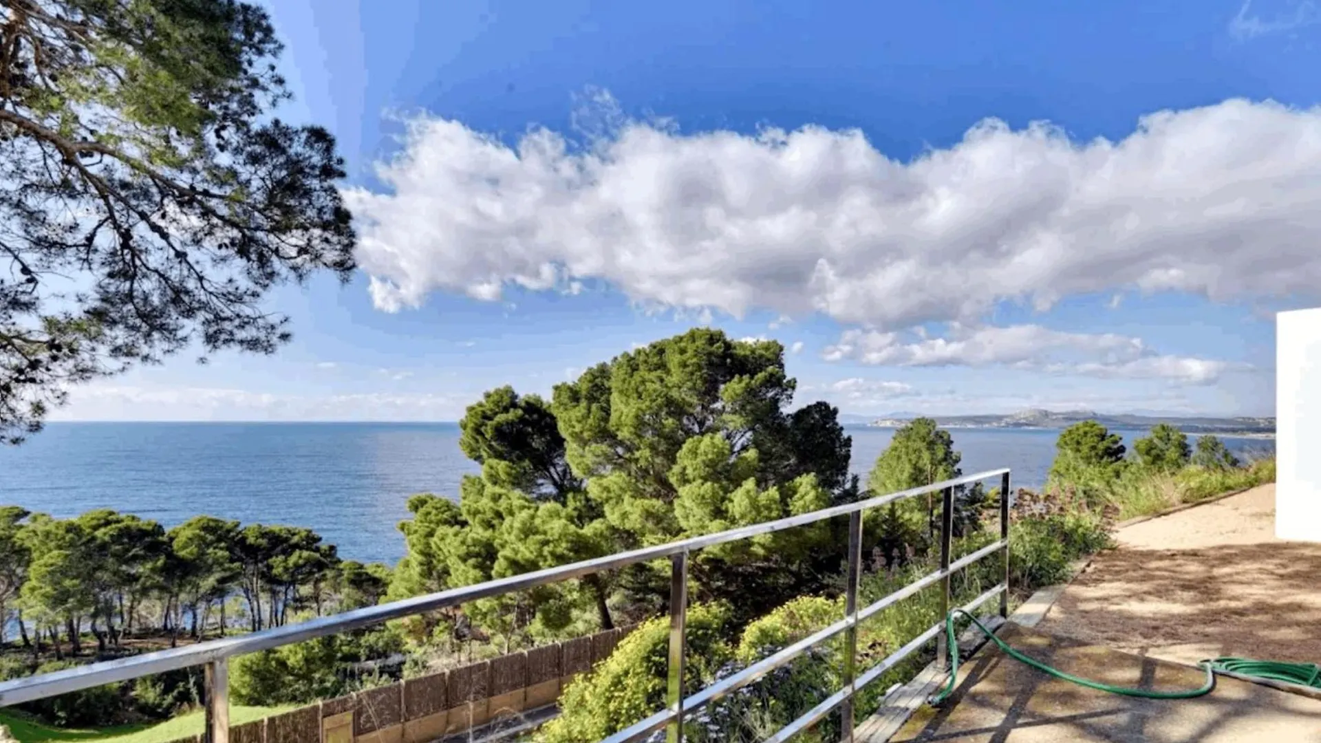 Villa Serene Skies Fornells  Espanha